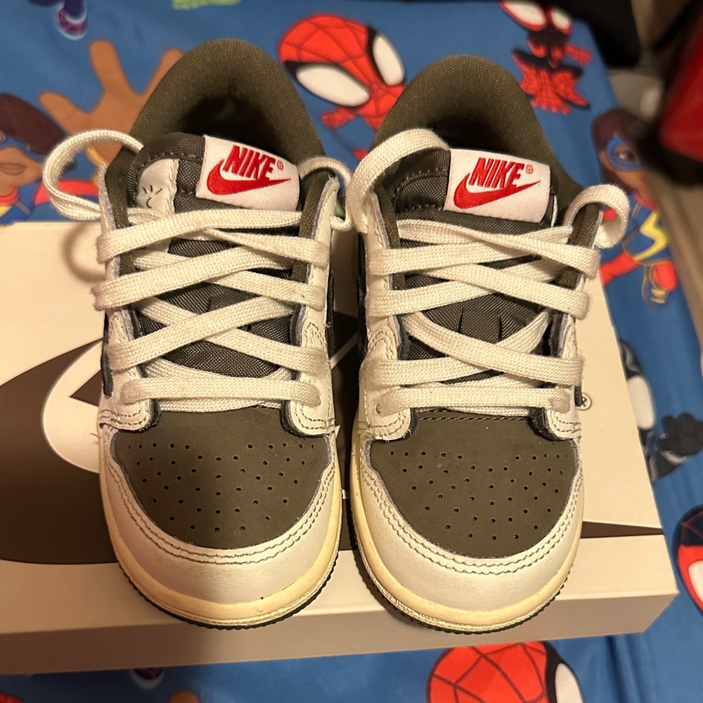 Travis Scott Sneakers - Olive and White